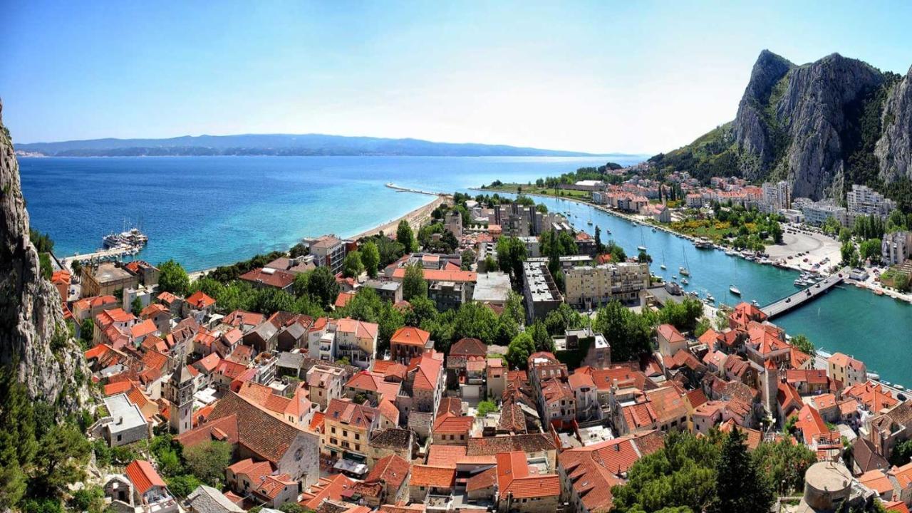 Apartments & Restaurant Galeb Marusici  Exterior photo