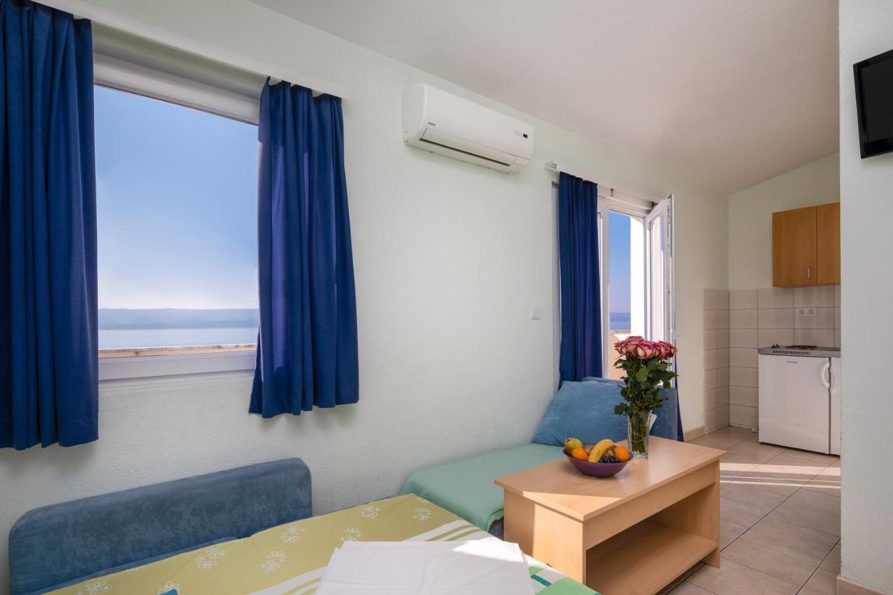 Apartments & Restaurant Galeb Marusici  Exterior photo