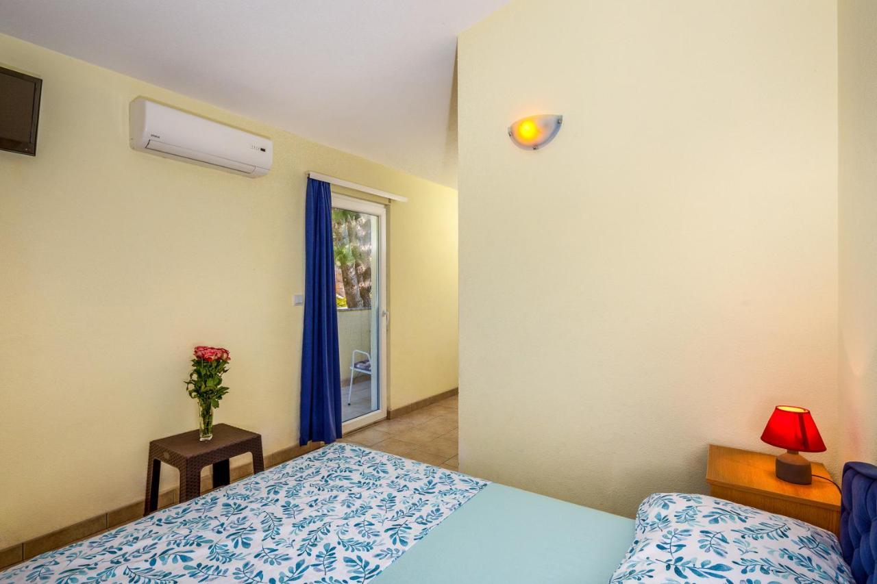 Apartments & Restaurant Galeb Marusici  Exterior photo