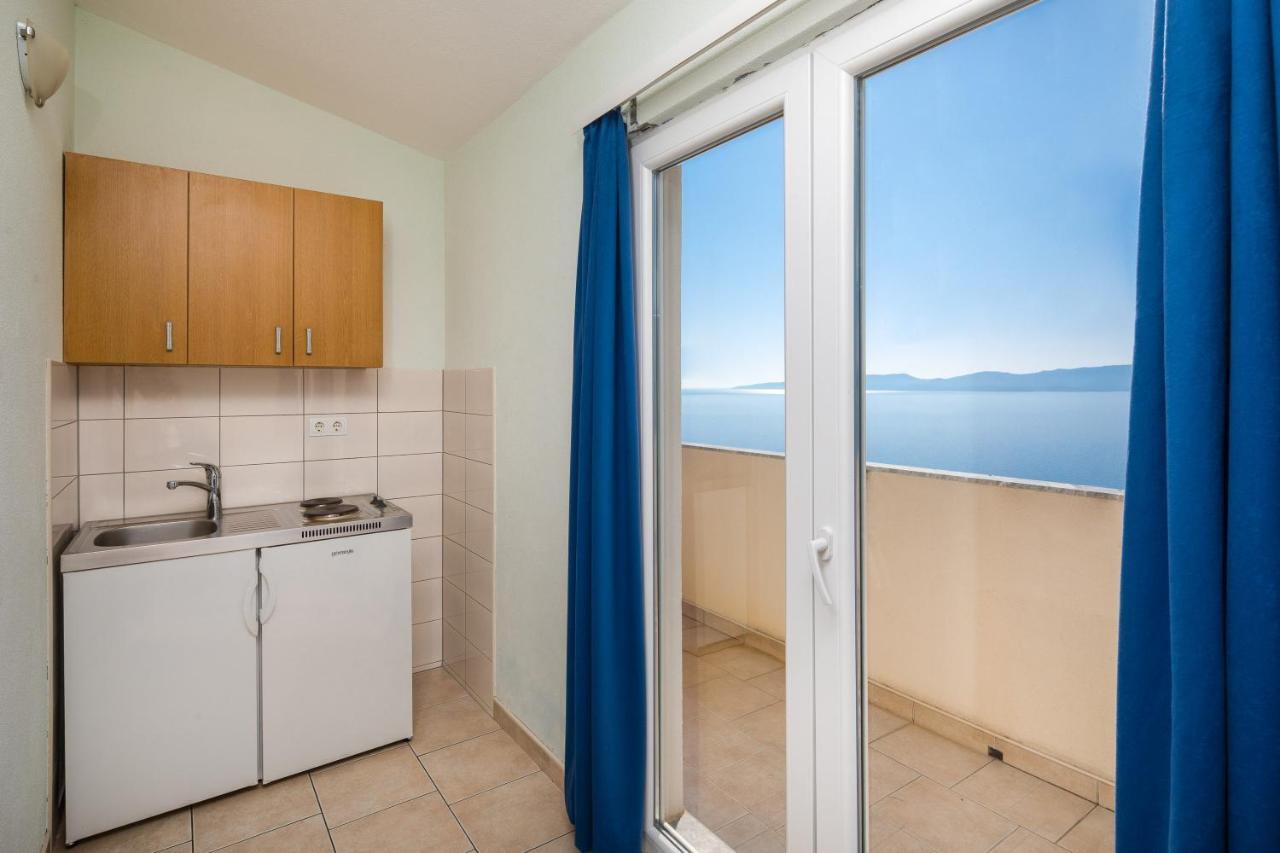 Apartments & Restaurant Galeb Marusici  Exterior photo
