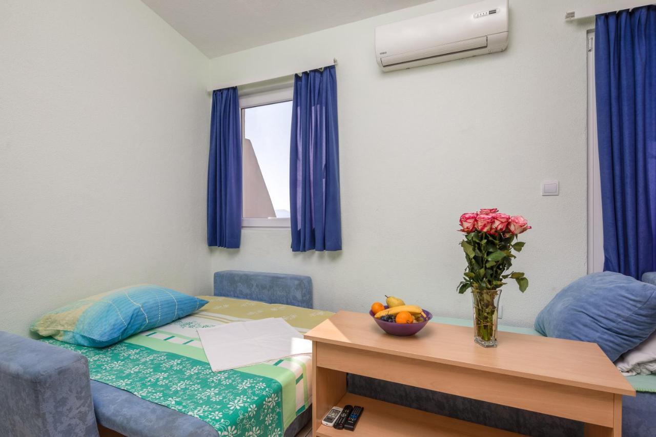 Apartments & Restaurant Galeb Marusici  Exterior photo